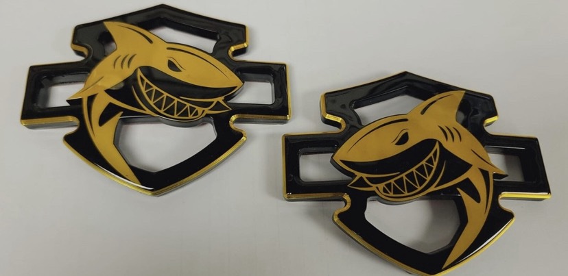 SHARK Custom Gas Tank Aluminum Emblems For Touring 2024+ BLACK & RED - Image 14
