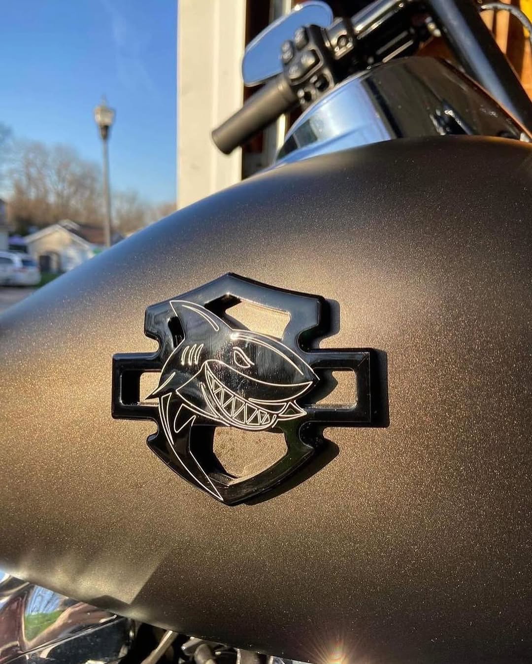 SHARK Custom Gas Tank Aluminum Emblems For Touring 2024+ BLACK & RED - Image 15