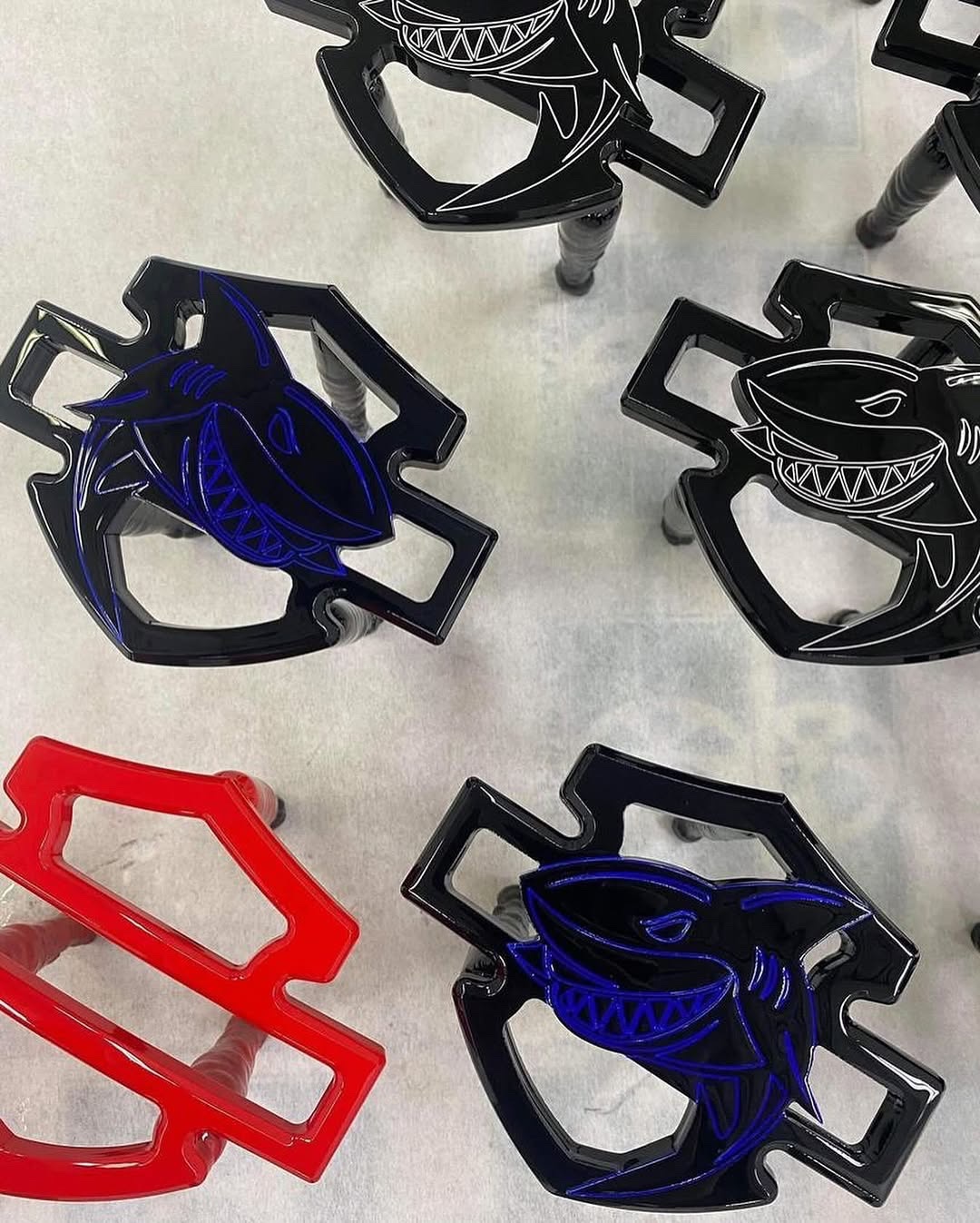 SHARK Custom Gas Tank Aluminum Emblems For Touring 2024+ BLACK & RED - Image 3