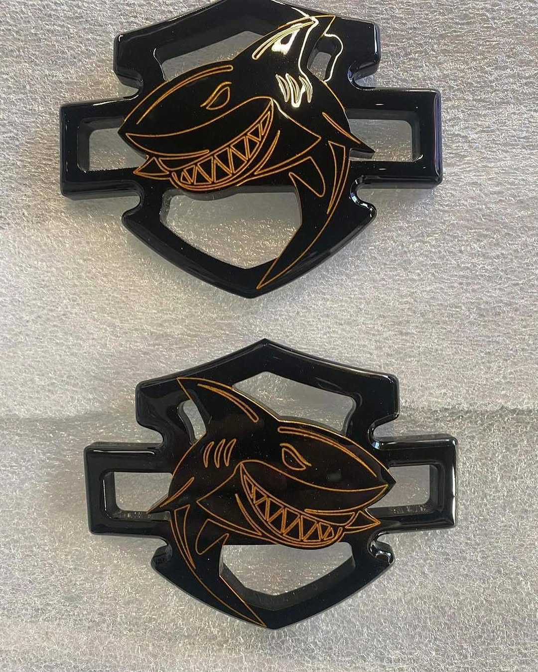 SHARK Custom Gas Tank Aluminum Emblems For Touring 2024+ BLACK & RED - Image 24