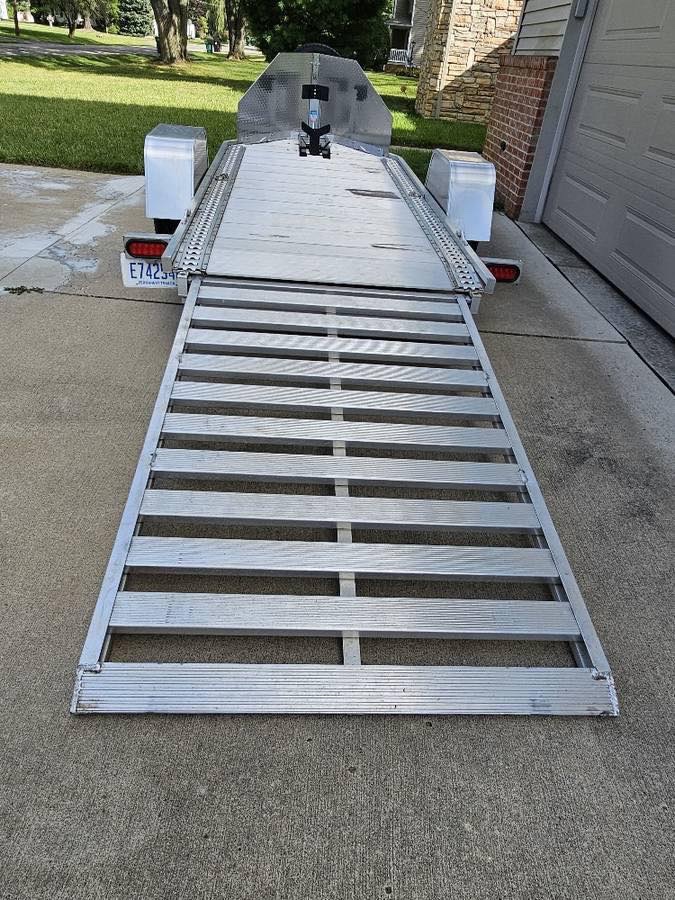 Premium Aluminum Motorcycle Trailer – Fully Upgraded - Image 8