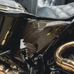 2020 ROAD GLIDE RIVER ROCK GREY