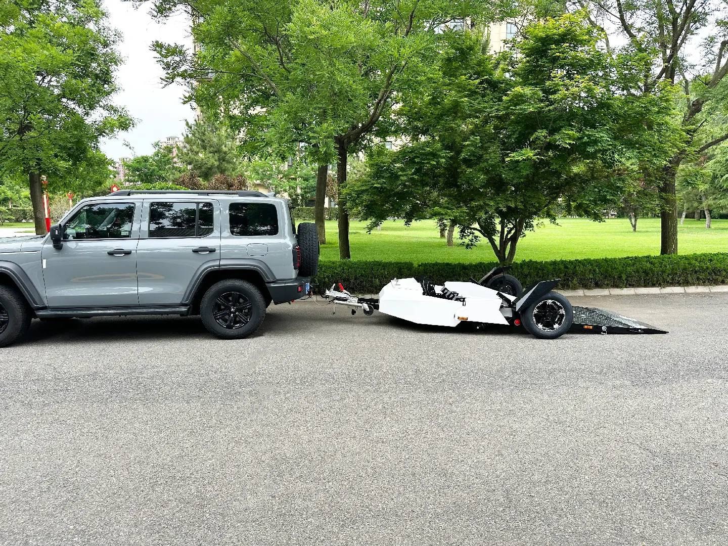 Stand-Up Motorcycle Trailer – Built for Strength, Designed for Convenience - Image 4